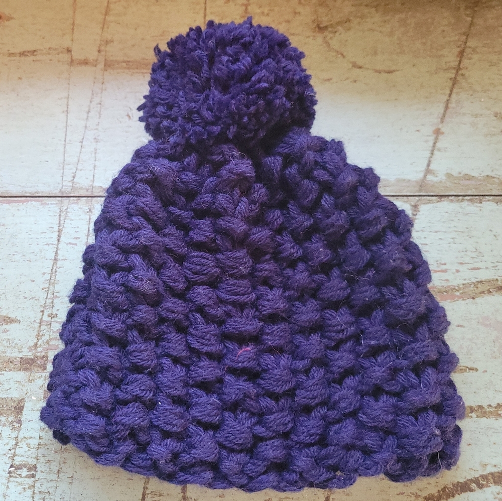 Vintage Womens Purple Knit Pom-Pom Beanie Hat Tobaggan